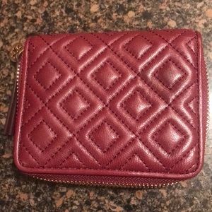 Tory Burch quilted wallet - new with minor flaw